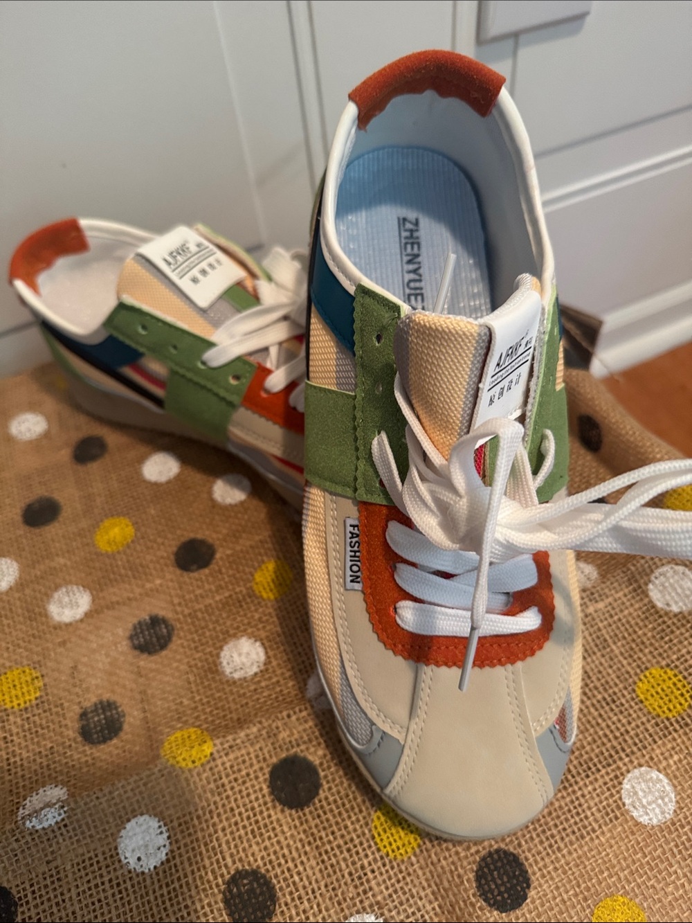 Women Multi-Color Fashion Sneakers - Green/Orange
Size EU 42
No Brand
No box